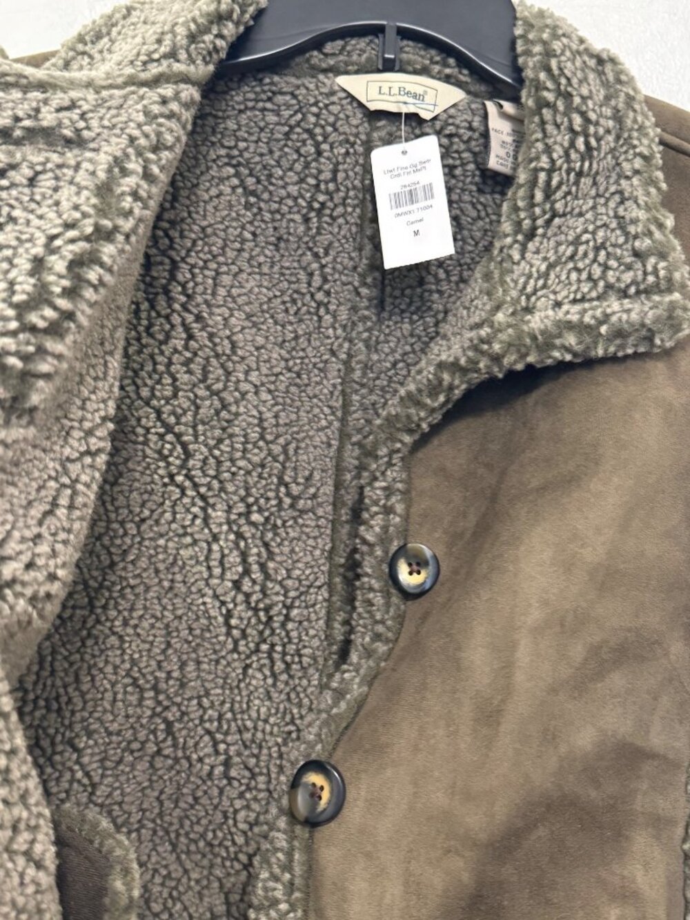 L.L. Bean Womens Medium Camel Sherpa Lined Suede Vest Button Front Outdoor - Picture 7 of 7